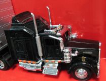 Авто (тягач с прицепом) кол. NewRay 1/43