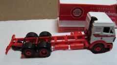 Авто (тягач с прицепом) AMW 1/87