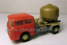 Авто (тягач с прицепом) 1/87